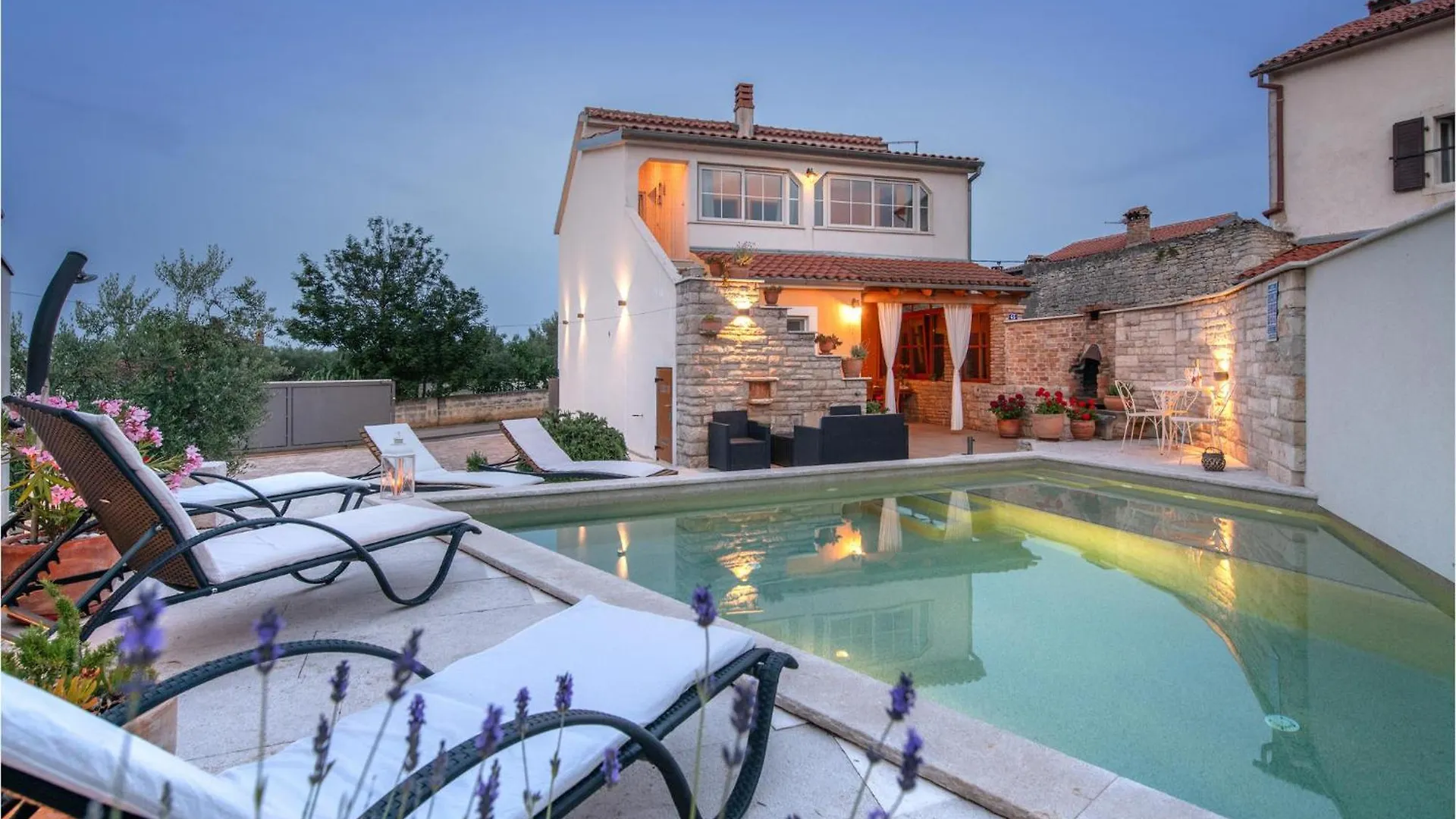 3 Bedroom Nice Home In Kavran