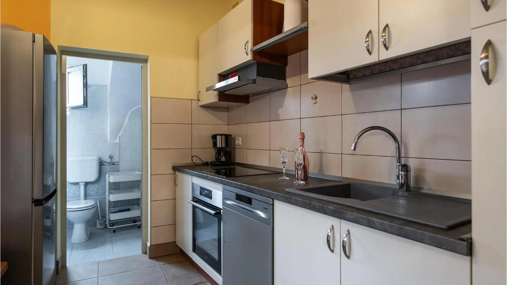 3 Bedroom Nice Home In Kavran